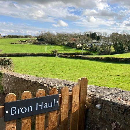 Brynteg Bron Haul, Mountain Viewsヴィラ エクステリア 写真